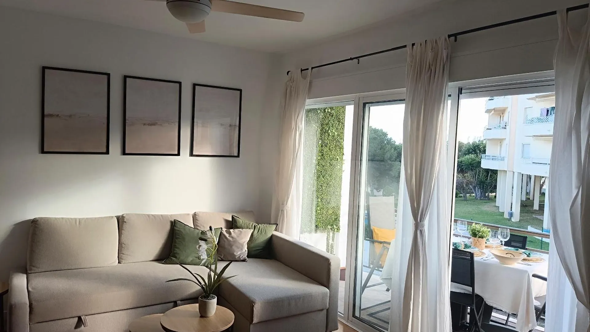 Soleado Y Luminoso A 3 Minutos De La Playa-Carihuela Apartman Torremolinos