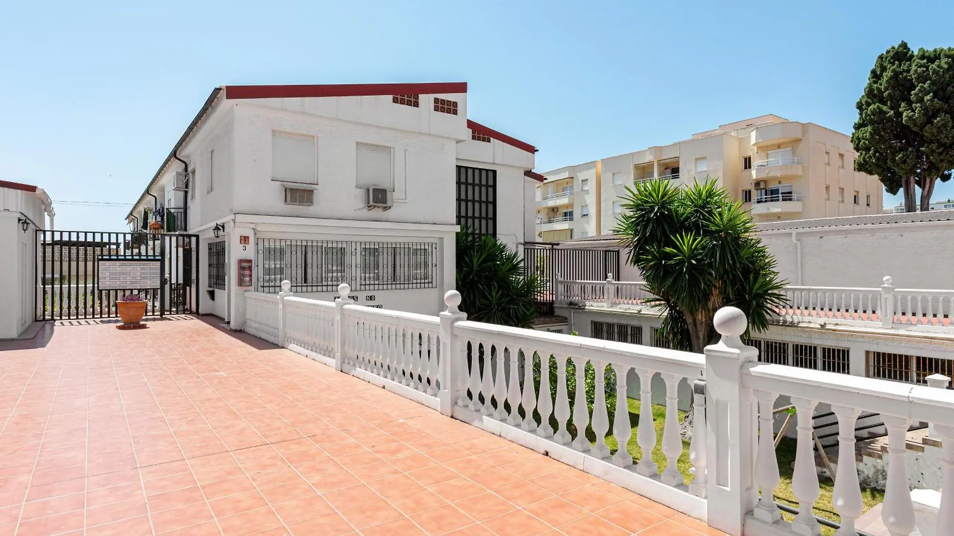 Soleado Y Luminoso A 3 Minutos De La Playa-Carihuela Apartman Torremolinos