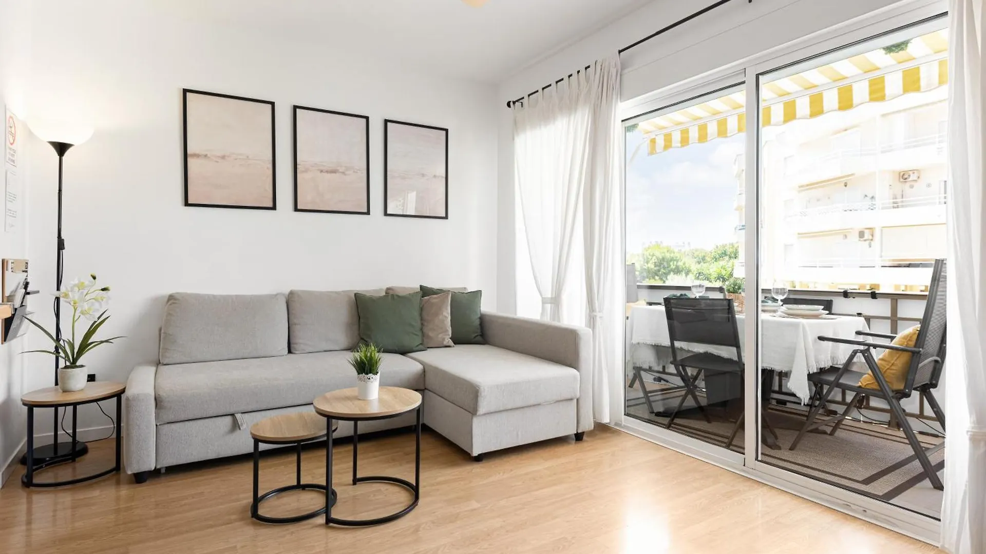 Soleado Y Luminoso A 3 Minutos De La Playa-Carihuela Apartman Torremolinos