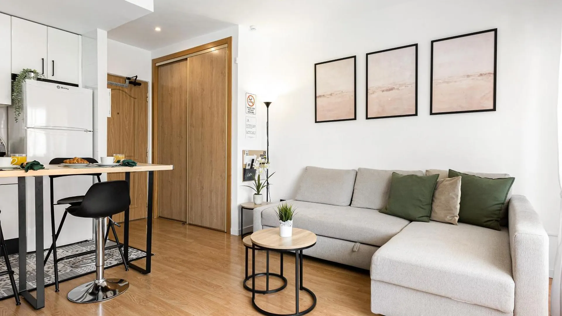 Soleado Y Luminoso A 3 Minutos De La Playa-Carihuela Apartman Torremolinos Spanyolország